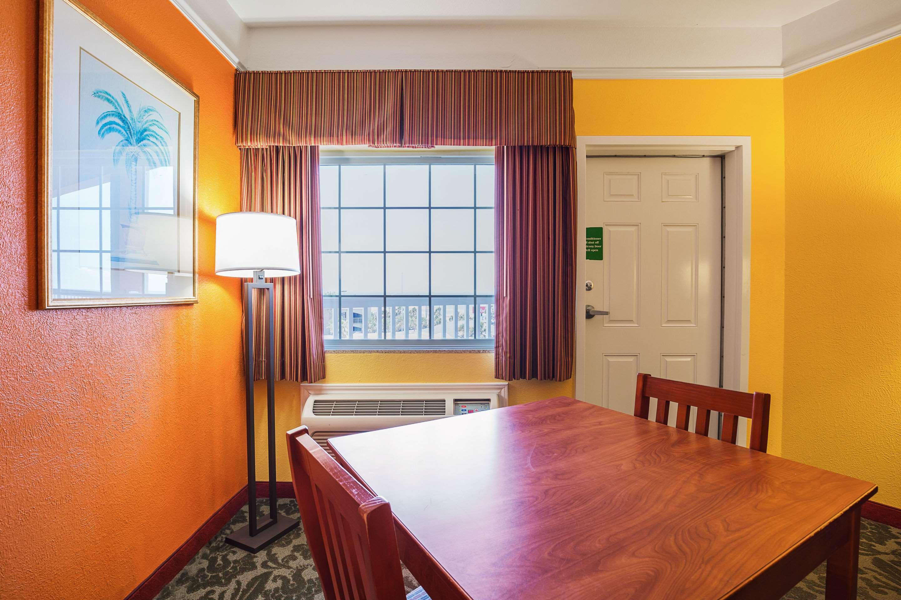 Quality Inn & Suites Galveston - Beachfront Ngoại thất bức ảnh