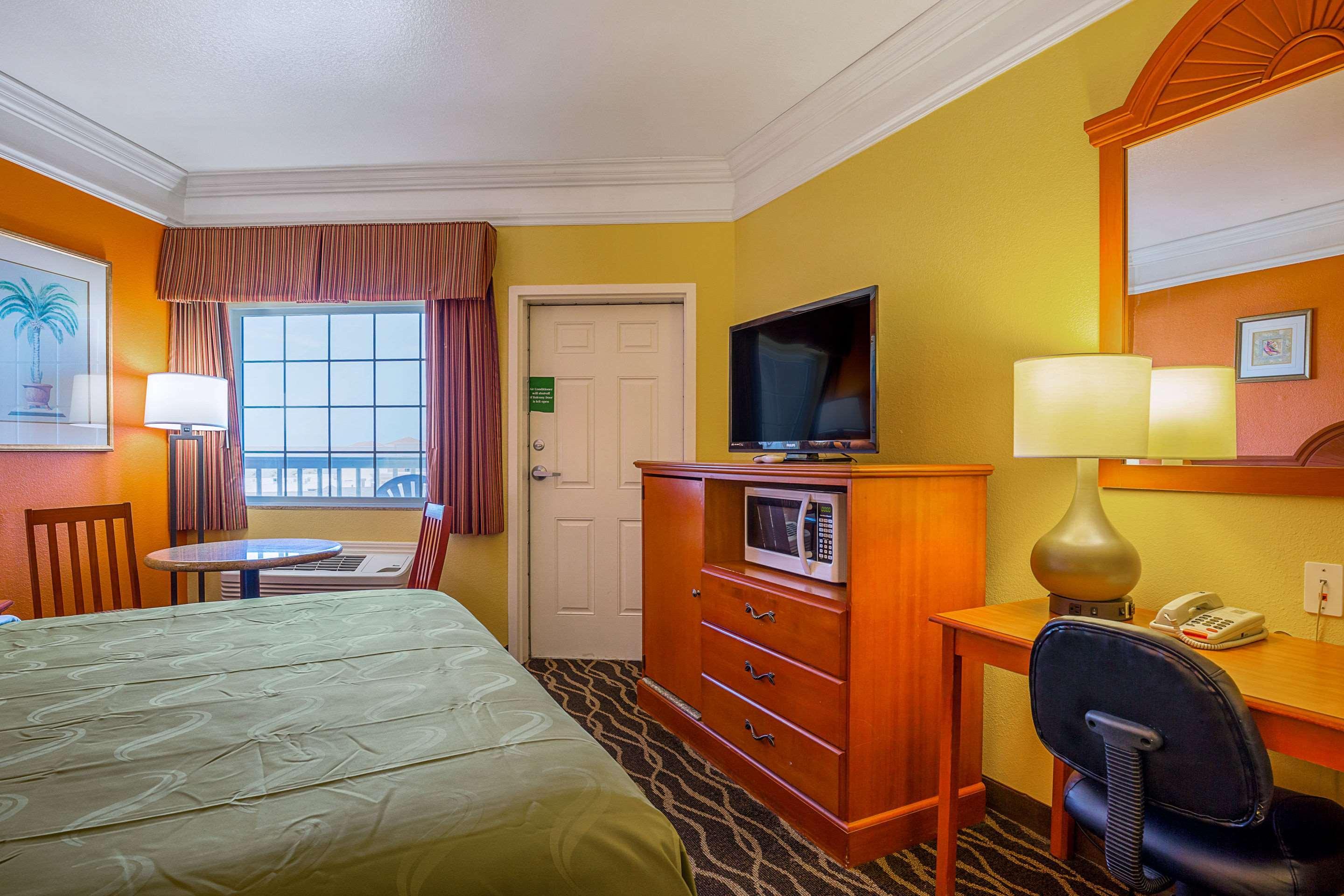 Quality Inn & Suites Galveston - Beachfront Ngoại thất bức ảnh